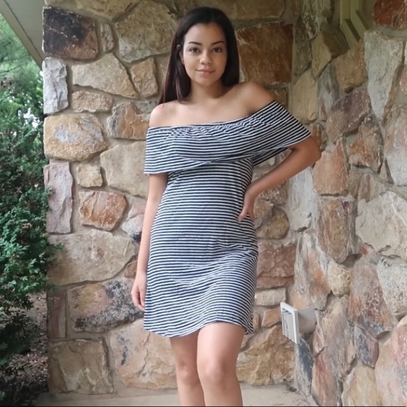 Black and white striped dress - Picture 1 of 1